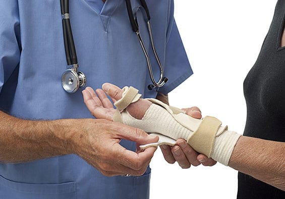 Best-Orthopedic-Surgeons-In-Orange-County-3-Crown-Valley-Surgical-Center